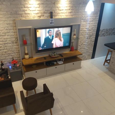 Casa Moderna E Aconchegante Com Opcao De Piscina Aquecida Cobrado A Parte, Ampla Area Gourmet Com Churrasqueira Em Deck Coberto Frente A Piscina, Aconchegante Sala De Estar Com Lareira, Ampla Garagem Para 4 Carros, Casa Pe Na Areia A 50 Metros Da Pra Praia Grande  Exterior foto