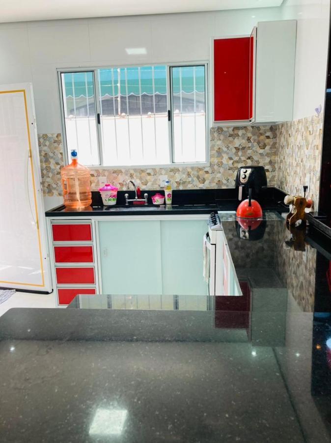 Casa Moderna E Aconchegante Com Opcao De Piscina Aquecida Cobrado A Parte, Ampla Area Gourmet Com Churrasqueira Em Deck Coberto Frente A Piscina, Aconchegante Sala De Estar Com Lareira, Ampla Garagem Para 4 Carros, Casa Pe Na Areia A 50 Metros Da Pra Praia Grande  Exterior foto