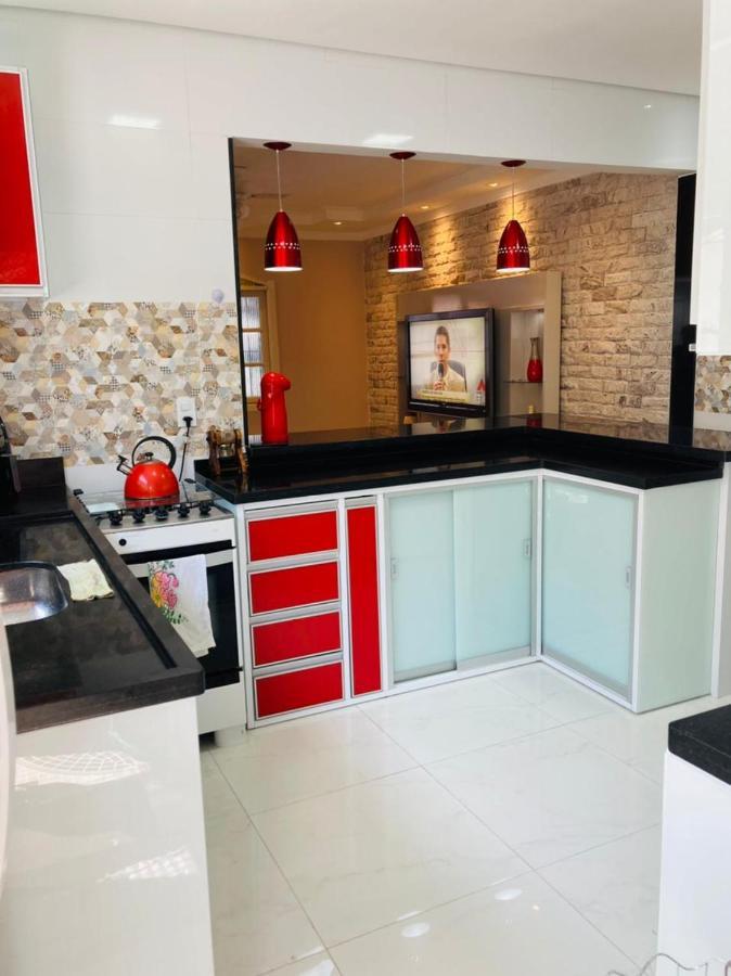 Casa Moderna E Aconchegante Com Opcao De Piscina Aquecida Cobrado A Parte, Ampla Area Gourmet Com Churrasqueira Em Deck Coberto Frente A Piscina, Aconchegante Sala De Estar Com Lareira, Ampla Garagem Para 4 Carros, Casa Pe Na Areia A 50 Metros Da Pra Praia Grande  Exterior foto