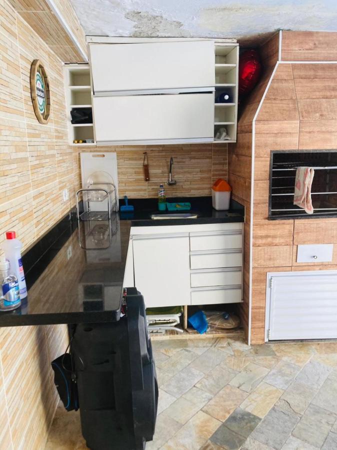Casa Moderna E Aconchegante Com Opcao De Piscina Aquecida Cobrado A Parte, Ampla Area Gourmet Com Churrasqueira Em Deck Coberto Frente A Piscina, Aconchegante Sala De Estar Com Lareira, Ampla Garagem Para 4 Carros, Casa Pe Na Areia A 50 Metros Da Pra Praia Grande  Exterior foto