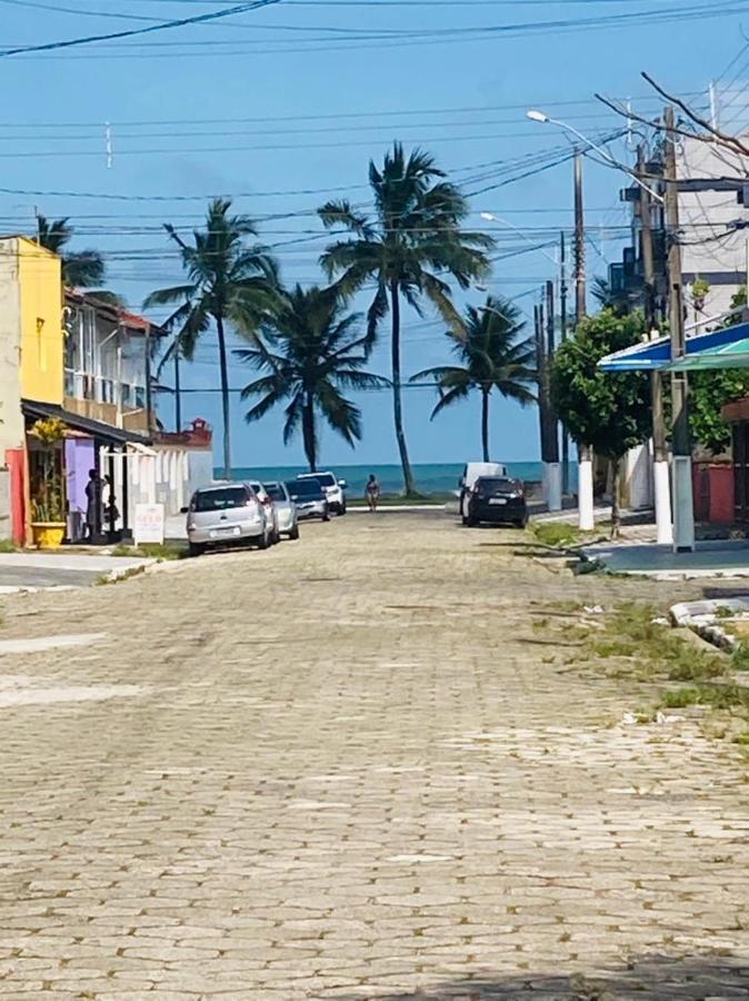 Casa Moderna E Aconchegante Com Opcao De Piscina Aquecida Cobrado A Parte, Ampla Area Gourmet Com Churrasqueira Em Deck Coberto Frente A Piscina, Aconchegante Sala De Estar Com Lareira, Ampla Garagem Para 4 Carros, Casa Pe Na Areia A 50 Metros Da Pra Praia Grande  Exterior foto